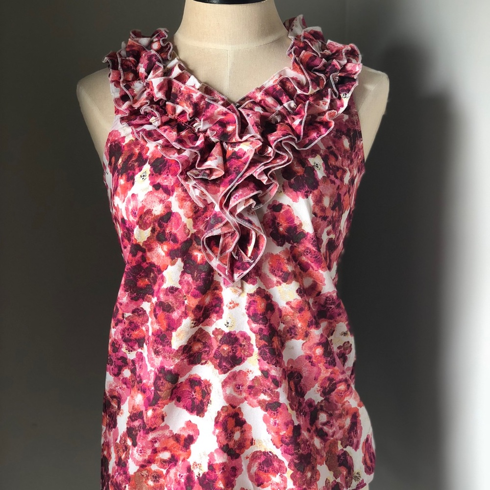 New York and Company double Ruffle V neck top XS
